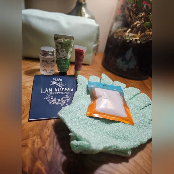 Large Self-Care Bundle - Picture 10 of 15